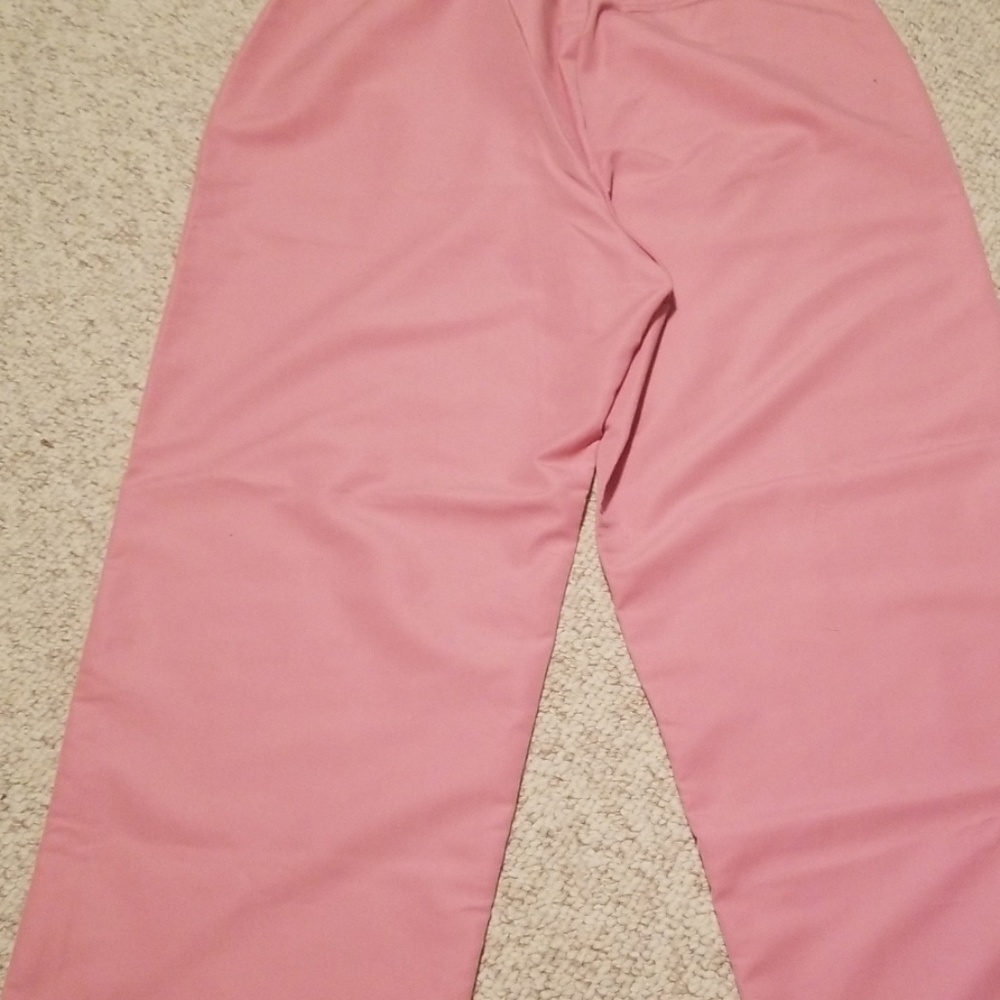 Izod Pink Golfing Pants. - Picture 5 of 8